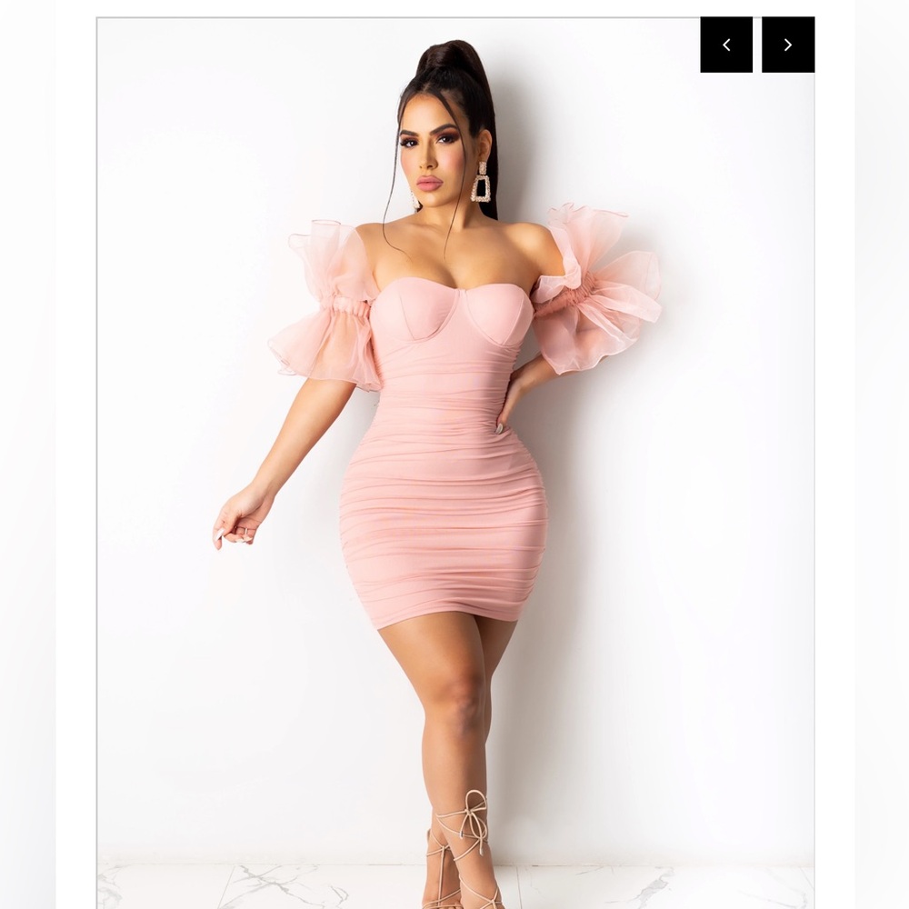 Elegant Pink Puffy Sleeve Off-Shoulder Midi Dress